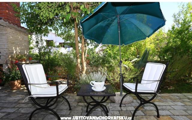 Casa Oleander  - smještaj otok Ugljan Hrvatska