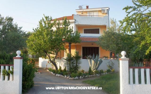 Apartmani Mirjana - smještaj otok Ugljan Hrvatska