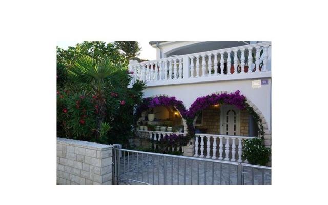 Apartman Sabina - smještaj otok Vir Hrvatska