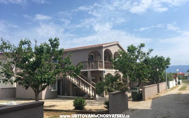 Apartmani Ceglec - smještaj otok Vir Hrvatska
