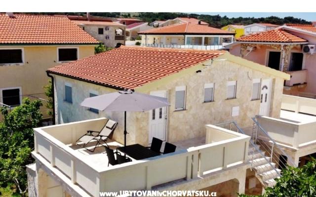 Apartmani Leo - smještaj otok Vir Hrvatska