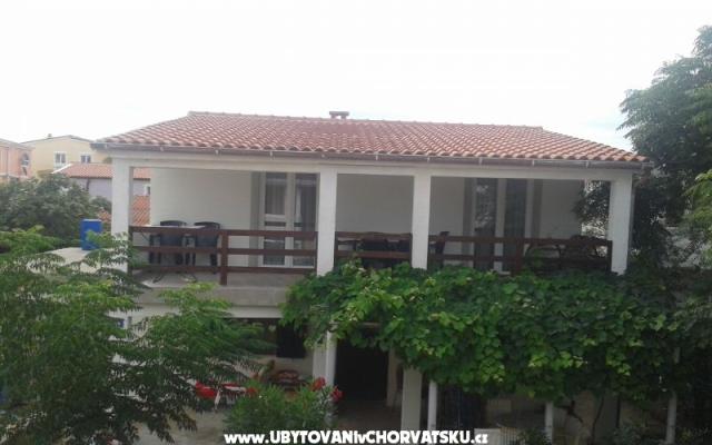 Apartmani Laslavić - smještaj otok Vir Hrvatska