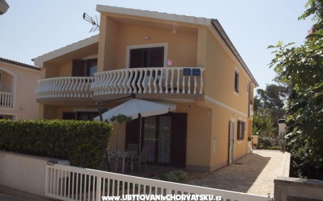 Apartmani Štefanija - smještaj otok Vir Hrvatska