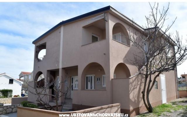 Apartmani Orešić - smještaj otok Vir Hrvatska