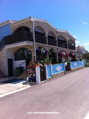 Petra apartmani - smještaj otok Vir Hrvatska
