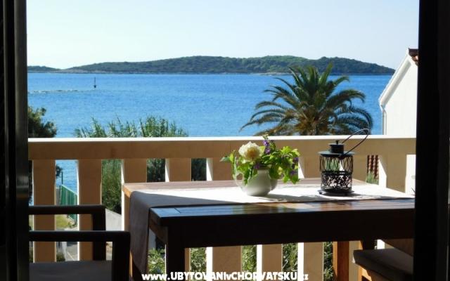 Vis - Apartmani Utrobicic - smještaj otok Vis Hrvatska