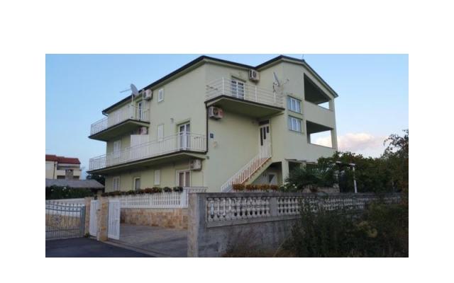 Apartman Ivan - smještaj Vodice Hrvatska