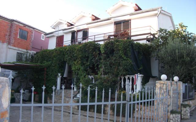 Apartman - Vodice - smještaj Vodice Hrvatska