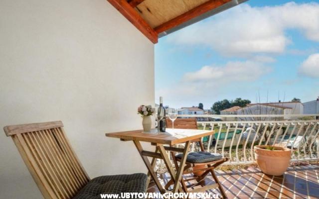 Apartman Sunce 4+4 - smještaj Vodice Hrvatska