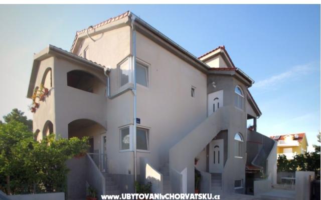 Apartmani Banović Vodice  - smještaj Vodice Hrvatska
