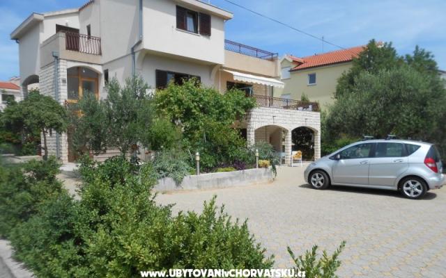 Apartmani Mira - smještaj Vodice Hrvatska
