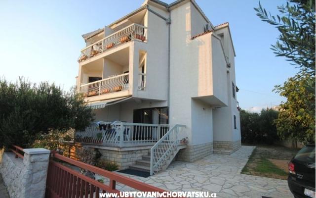 Apartmani Mira - smještaj Vodice Hrvatska