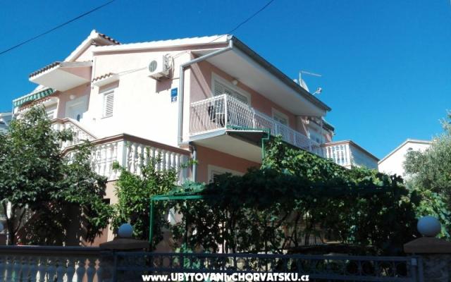 Apartmani Nenadić - smještaj Vodice Hrvatska