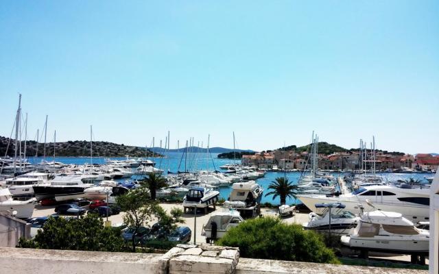 Apartmani Tiho &amp; Marija - smještaj Vodice Hrvatska