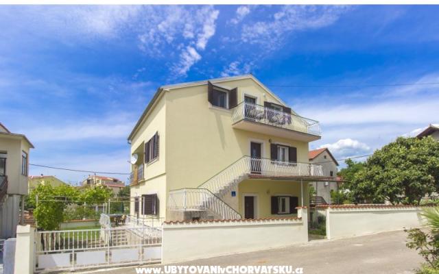 Apartmani Elvira - smještaj Vodice Hrvatska