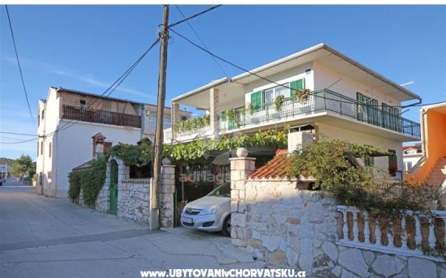 Apartman Grozdana - smještaj Vodice Hrvatska
