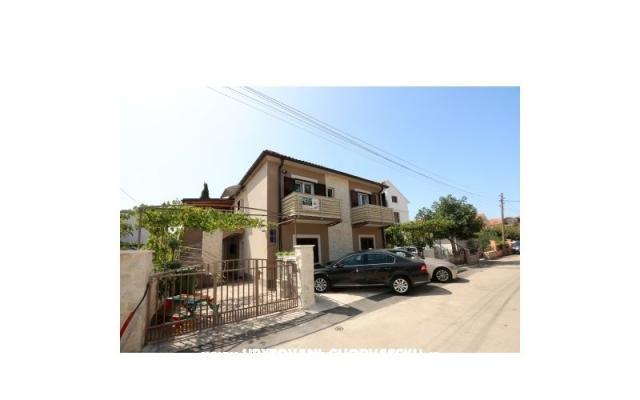 Apartmani Orhideja - smještaj Vodice Hrvatska