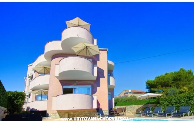 Aquarius Apartmani - smještaj Vodice Hrvatska