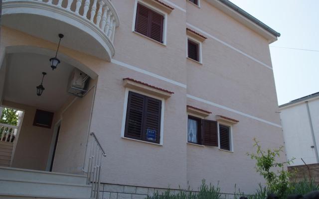 Apartmani Cah - smještaj Vodice Hrvatska