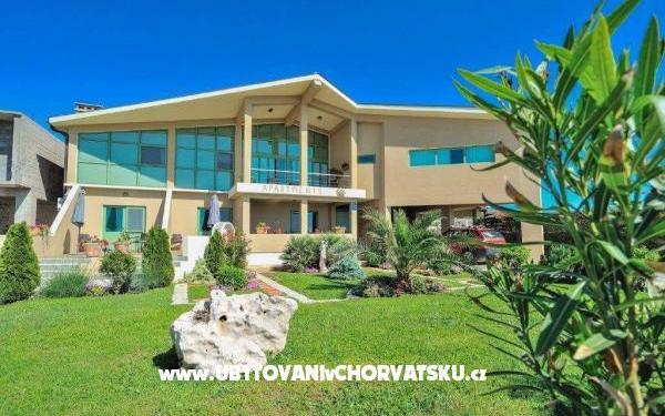 Apartmani California - smještaj Zaton Hrvatska