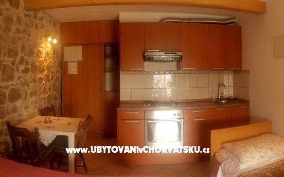 Apartmani Martina - smještaj Živogošće Hrvatska