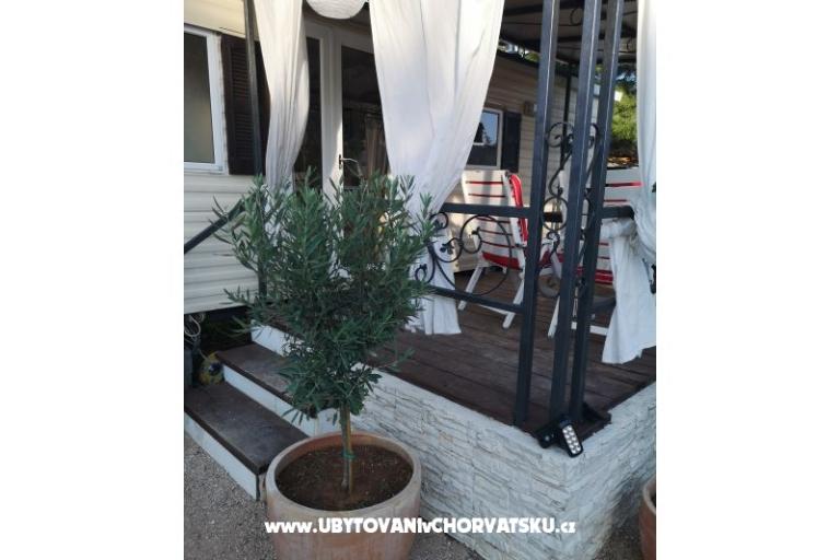 Mobile Kuća Maroon – foto 16