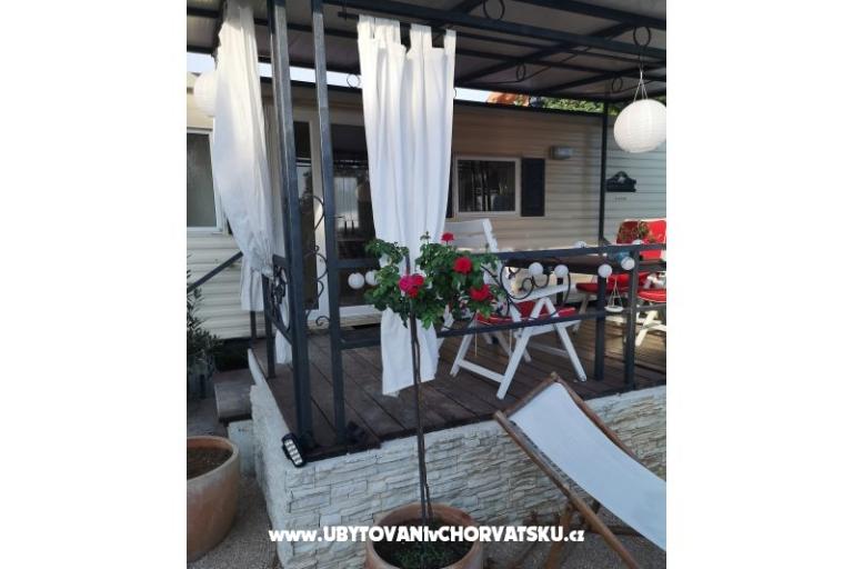 Mobile Kuća Maroon – foto 7