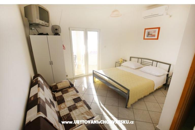 Apartmani First row to the sea – foto 12