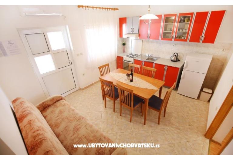 Apartmani First row to the sea – foto 7