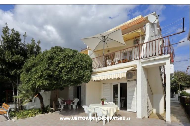 Apartmani Mikulandra na plaži – foto 7