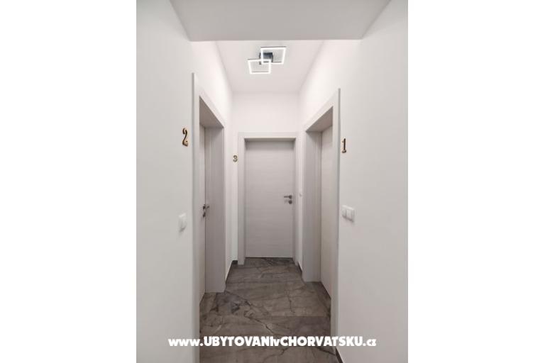 Apartmani Royal Holiday  – foto 10