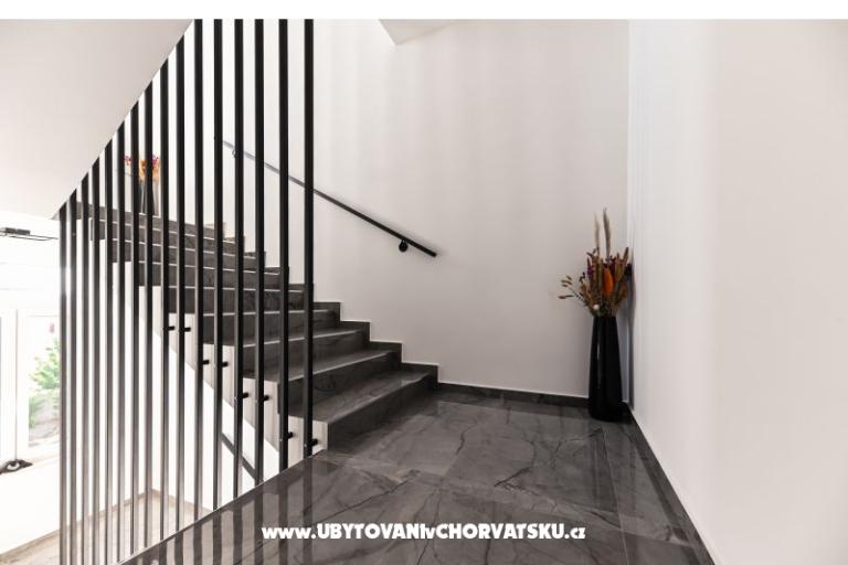 Apartmani Royal Holiday  – foto 14