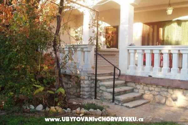 Apartmani and Kuća Spika – foto 4