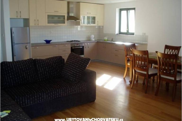 Apartmani Nives – foto 10