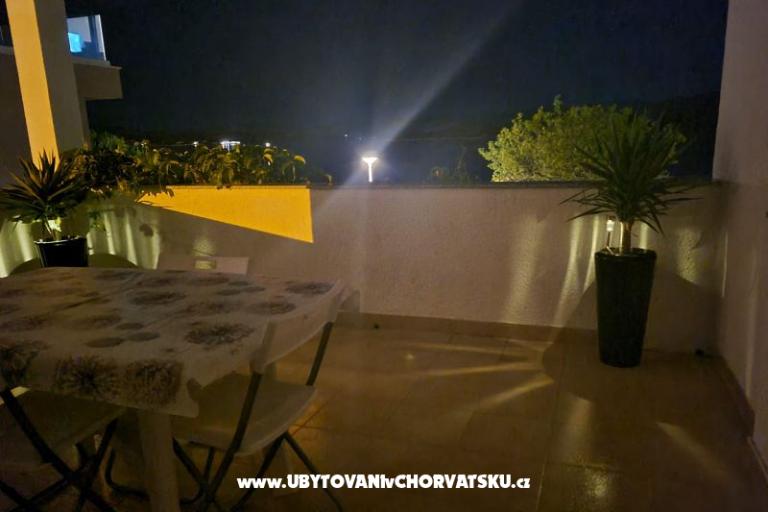 Apartman Mare - prvi red uz more – foto 11