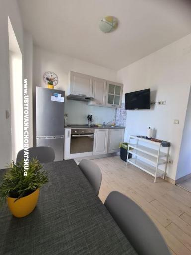 Apartman Mare - prvi red uz more – foto 4