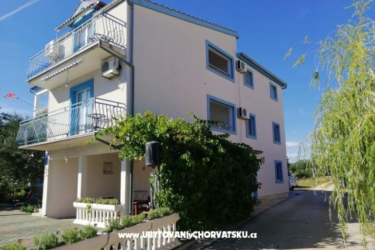 Apartmani Došen – foto 16