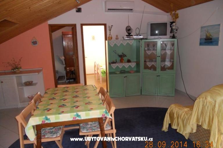 Apartmani Čavala Brač – foto 12