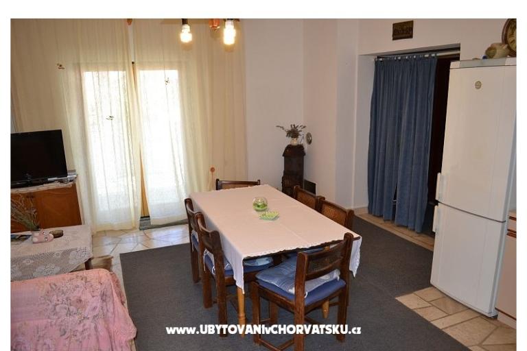 Apartmani Čavala Brač – foto 2