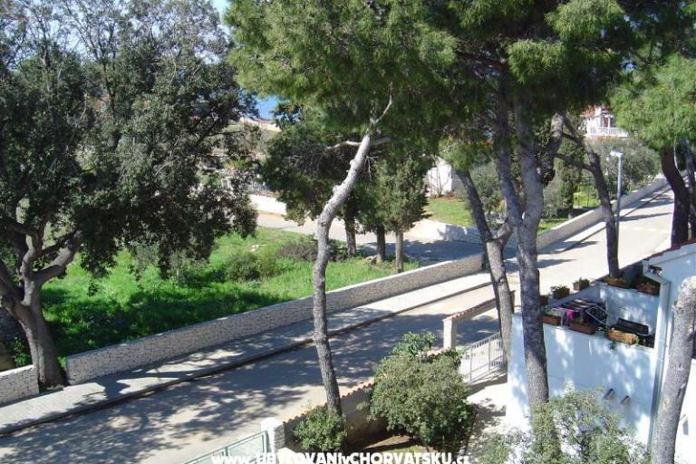Apartmani Čavala Brač – foto 8