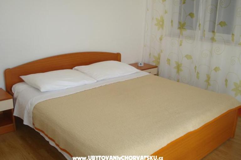 Apartmani Villa Niko Bol – foto 10