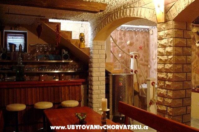 Apartmani Villa Niko Bol – foto 3