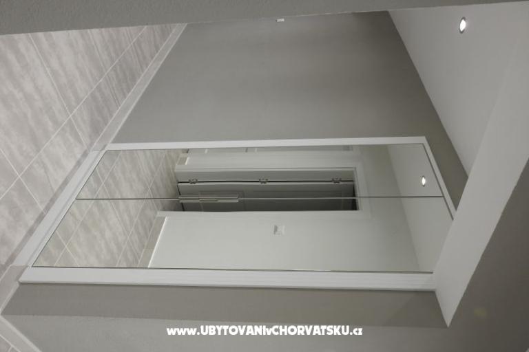 Luxury Apartmani sa bazenom – foto 13