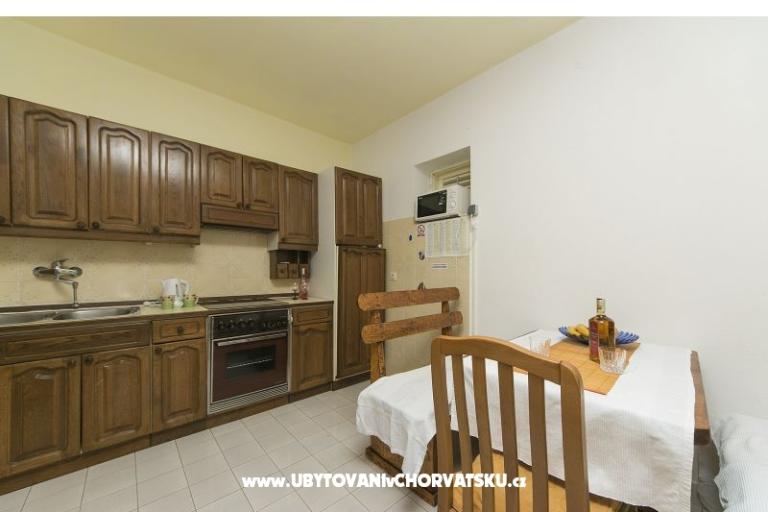 Apartmani Ankica-Jurica Brela – foto 9