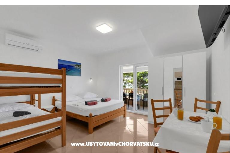 Pine Canopy Studios and Apartmani – foto 18