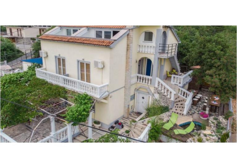 Apartmani Colosseum – foto 2