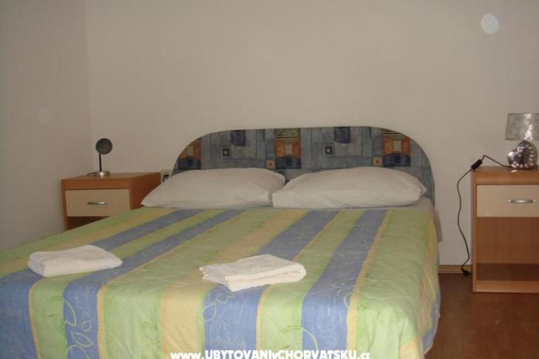 Apartmani Andrea Drvenik – foto 14