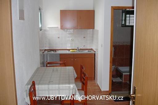 Apartmani Andrea Drvenik – foto 4
