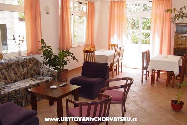 Apartmani Clarus Mare – foto 5