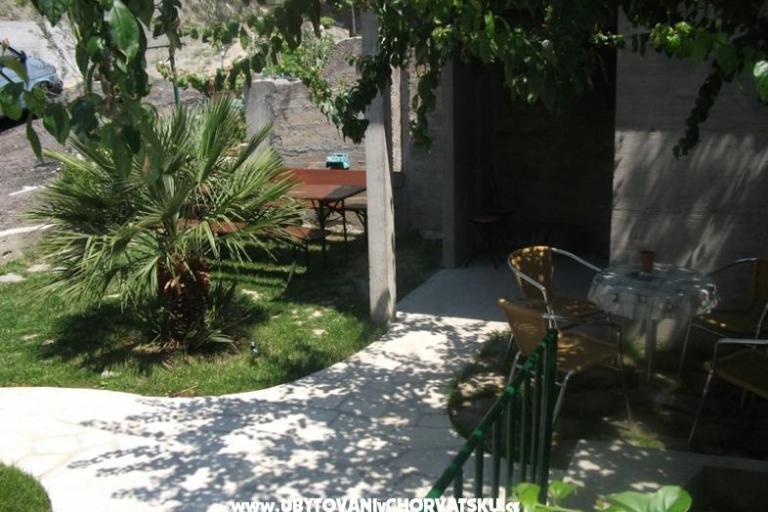 Apartmani Clarus Mare – foto 3